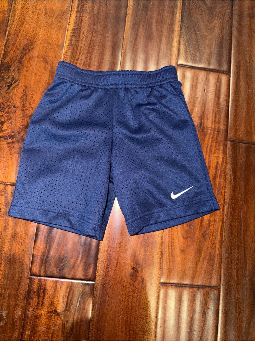NIKE mesh shorts - navy - youth size 6